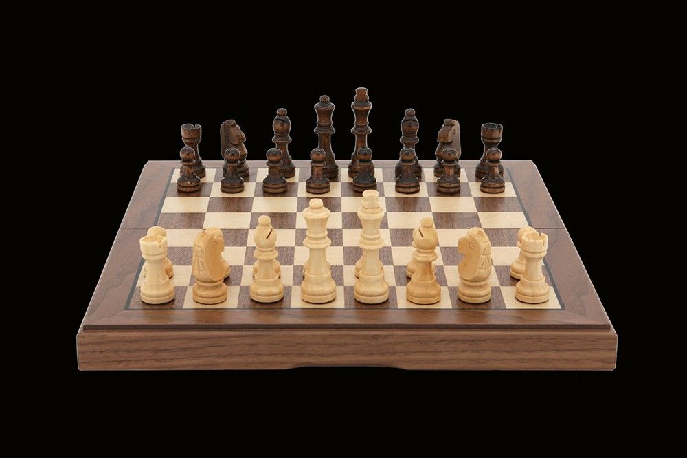 Dal Rossi Italy Chess Set - Walnut, 30cm - Botter.co.nz