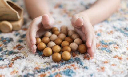 QToys: 2 Tone Wooden Balls, Set of 50 - Image 3