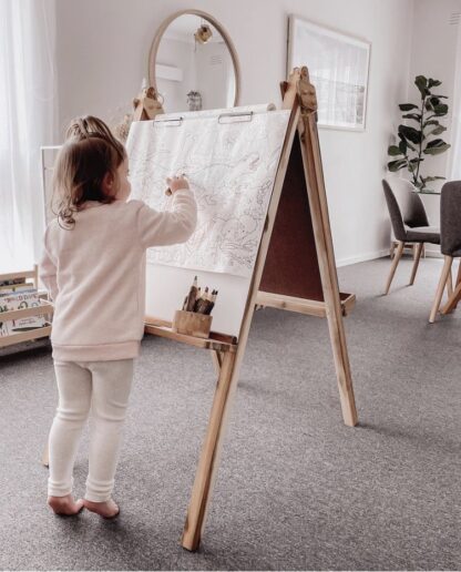 QToys: 5 in 1 Painting Easel - Image 3