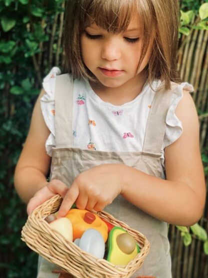 Tender Leaf Toys: Veggie Basket - Image 2