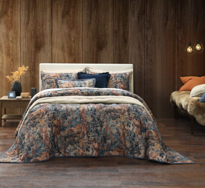 Kashan Bedspread Set
