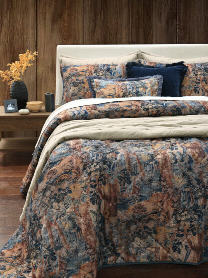 Kashan Bedspread Set - Image 3