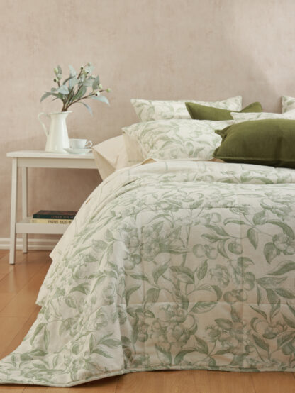 Verdun Bedspread Set - Image 2