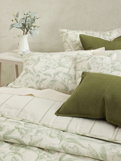 Verdun Bedspread Set - Image 4