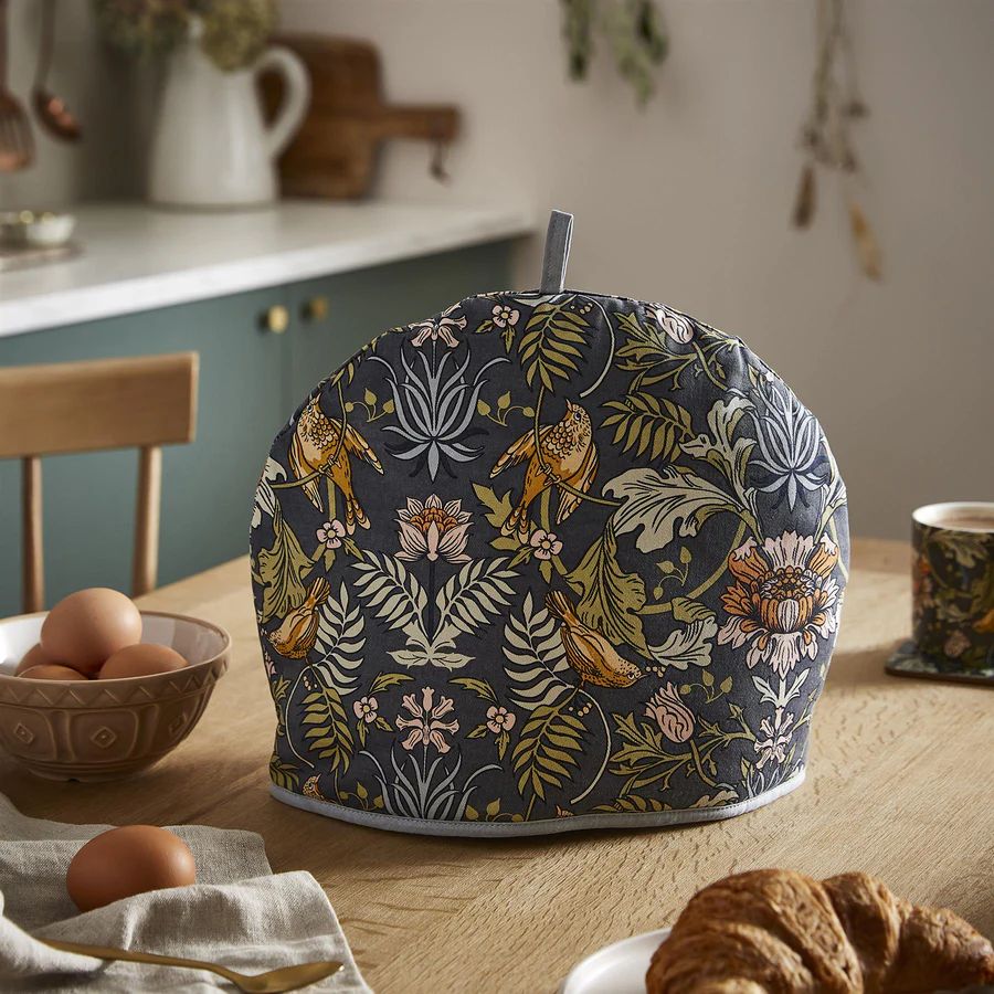 Ulster Weavers Tea Cosy, Finch & Flower - Image 3