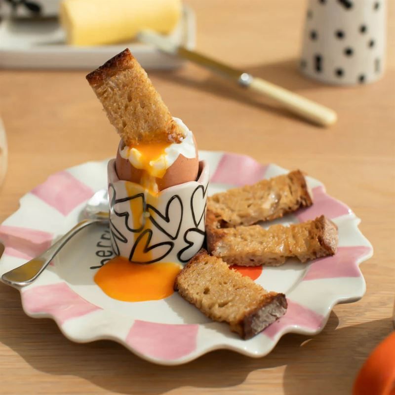 Caroline Gardner Egg Cup Holders, Flower Hearts, Set of 2 - Image 2