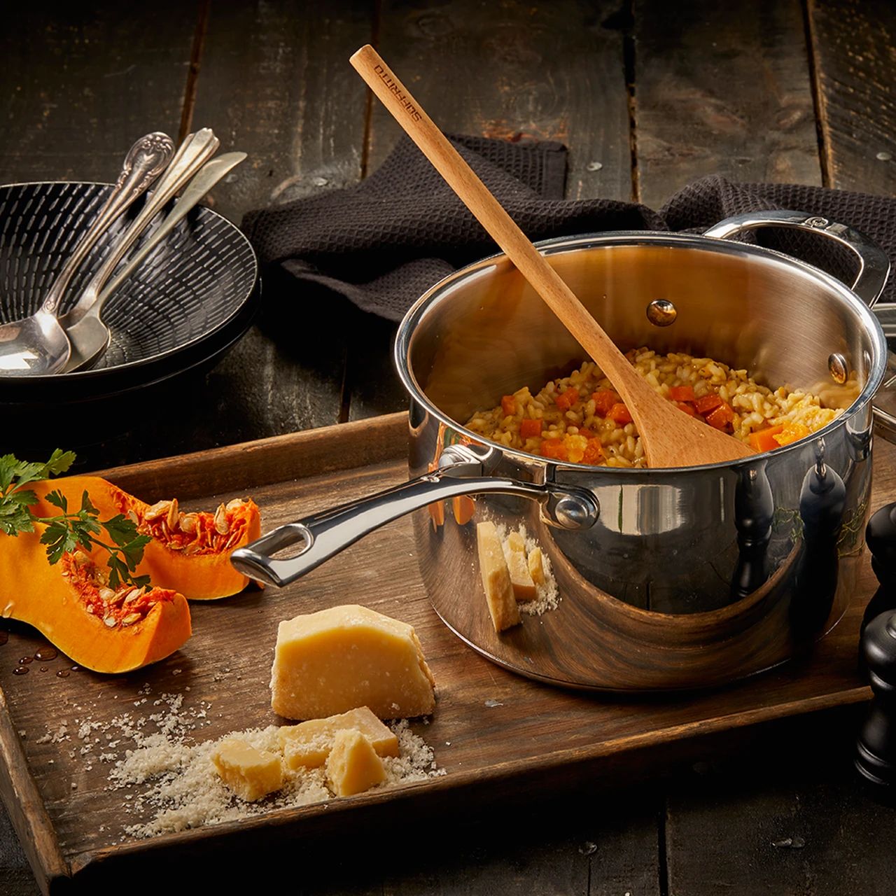 Swiss Diamond Premium Steel 3 Piece Saucepan Set - Image 8