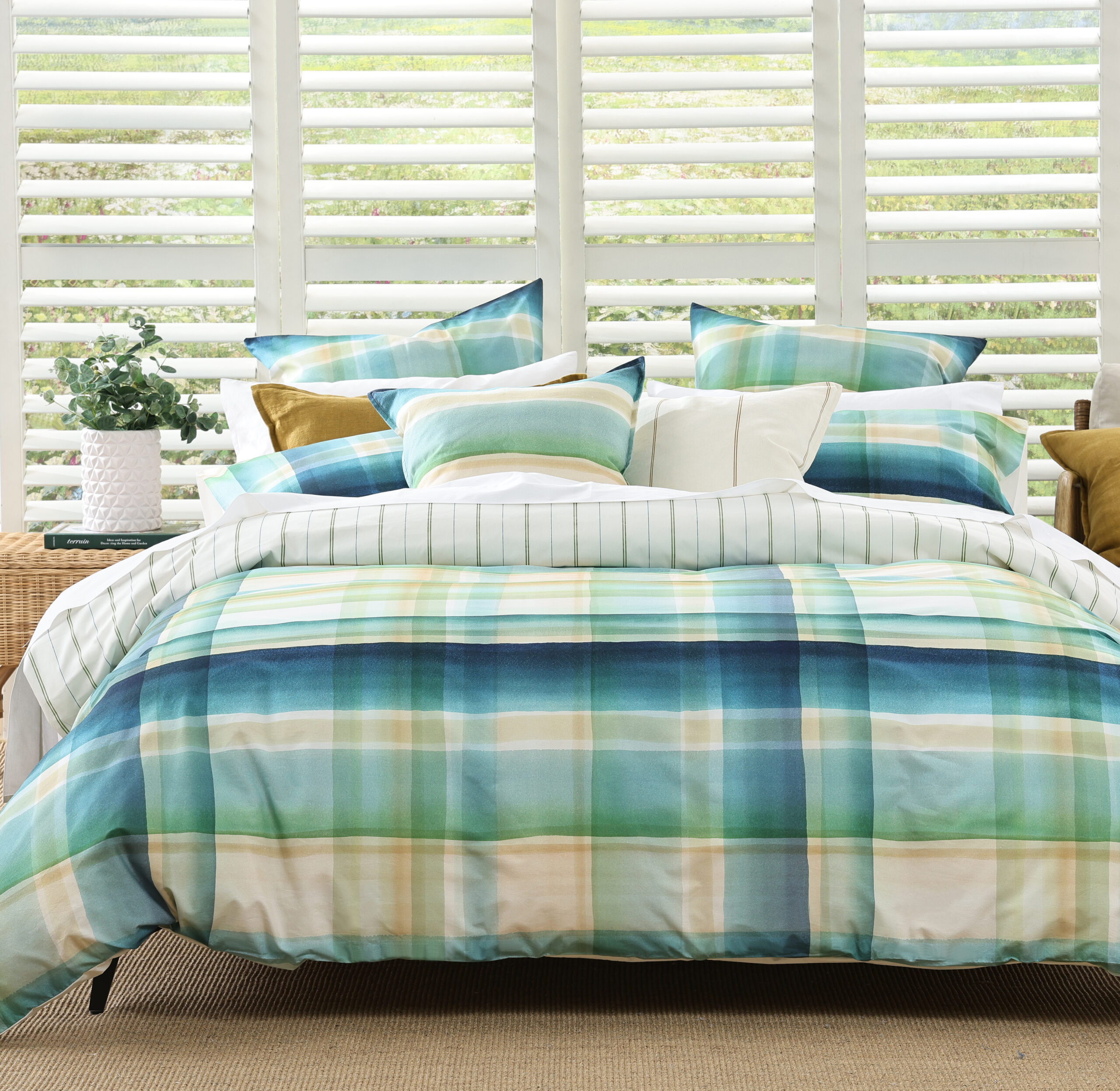 Freddie Reversible Duvet Set