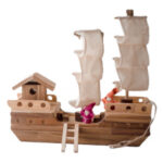 QToys: Wooden Pirate Ship